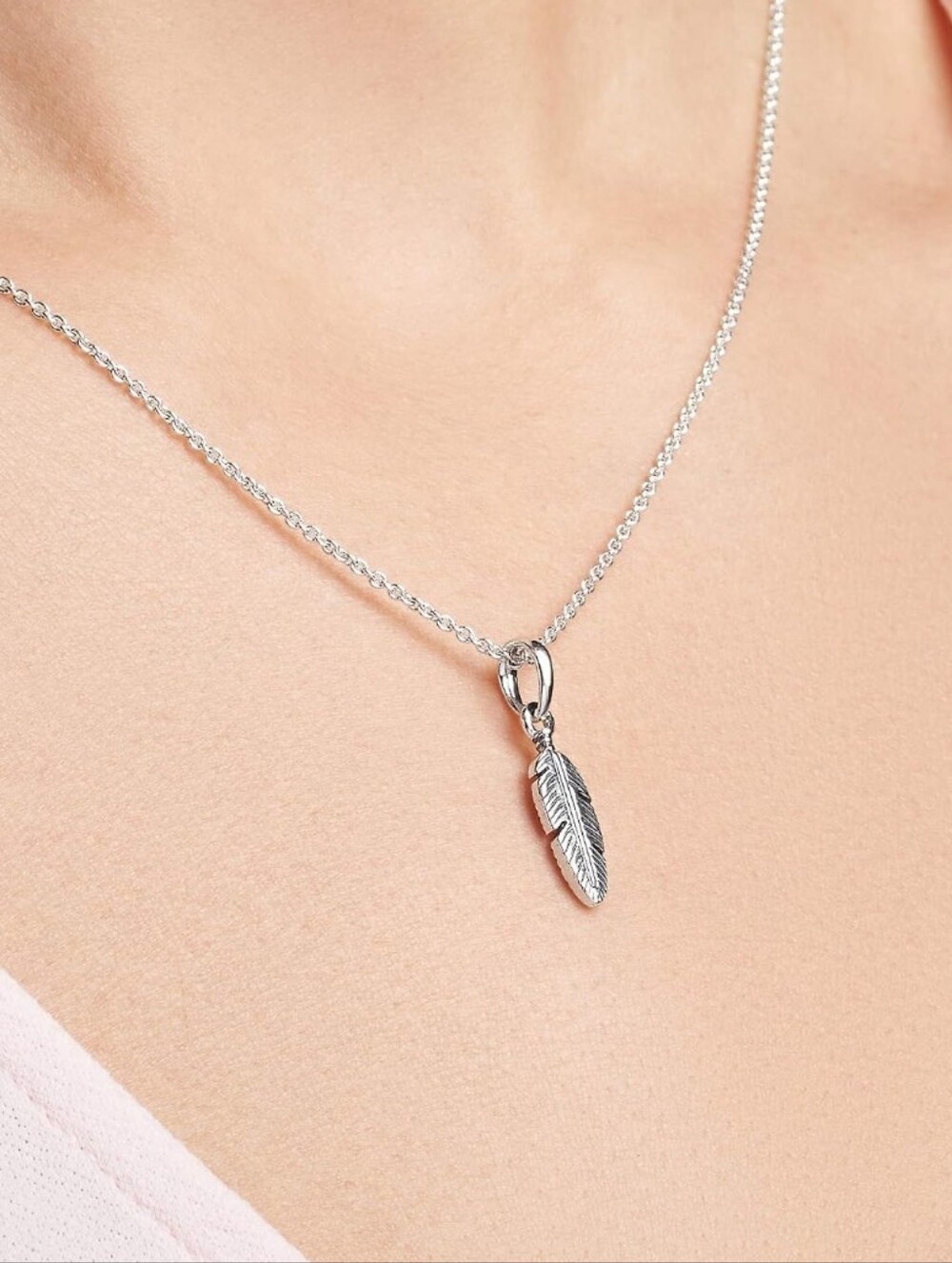 Pandora Silver Feather Charm Necklace with Delicate Chain - Picture 4 of 4